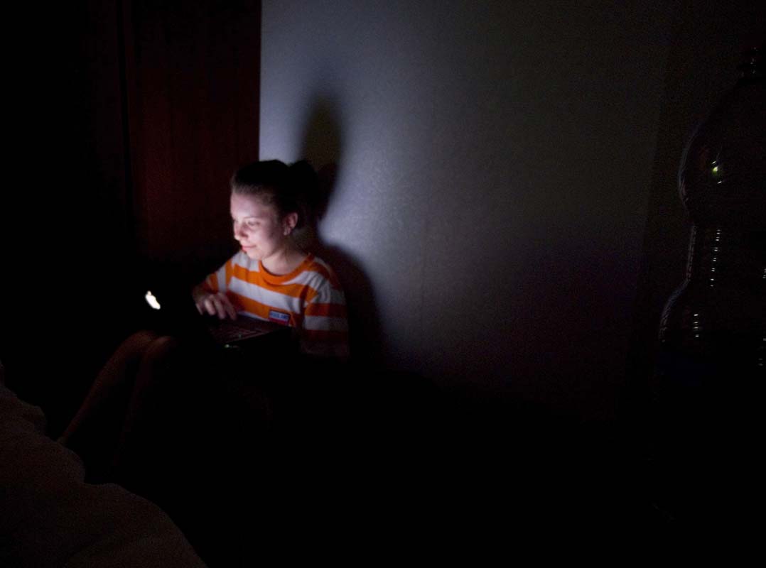 pbase JH on the computer R1010465.jpg