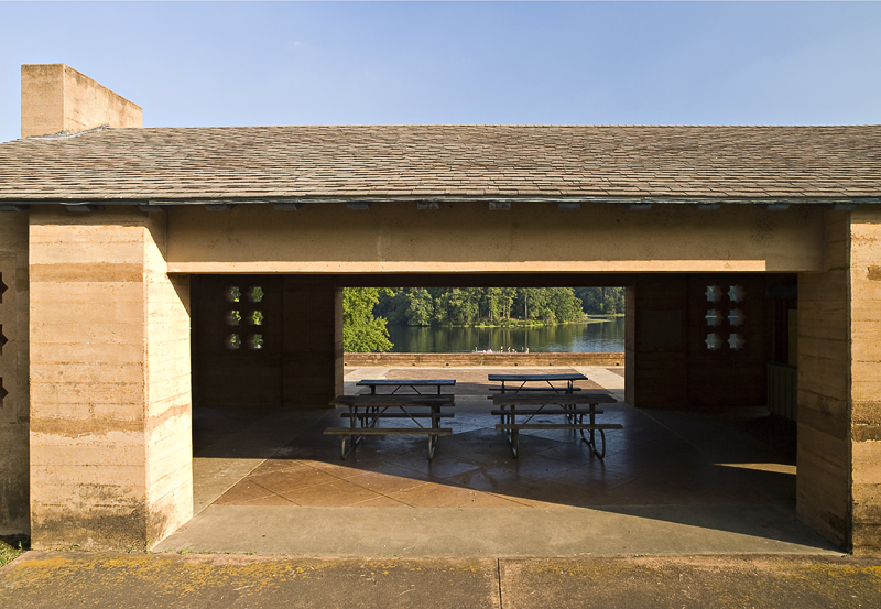 Boathouse breezeway