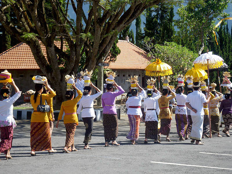 Ceremony on Lake Bratan