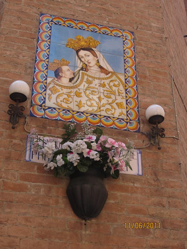 Ferrara,  wall decor