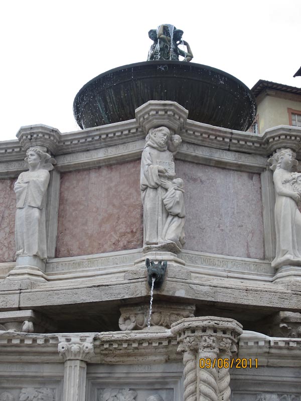 Perugia,  Fontana Maggiore detail