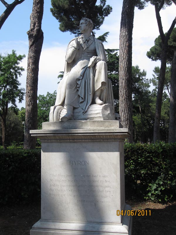  Lord Byron statue in Borghese Gardens