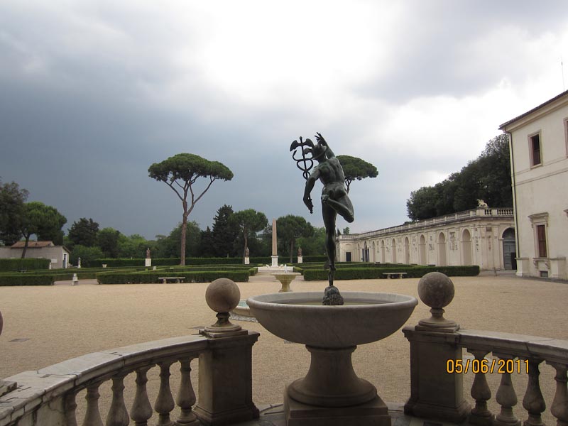  Villa Medici view