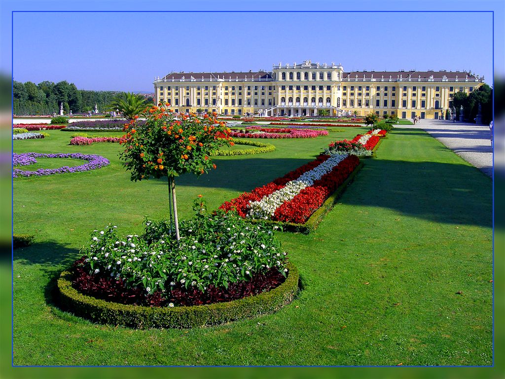 Splendid Schonbrunn, Vienna, Austria