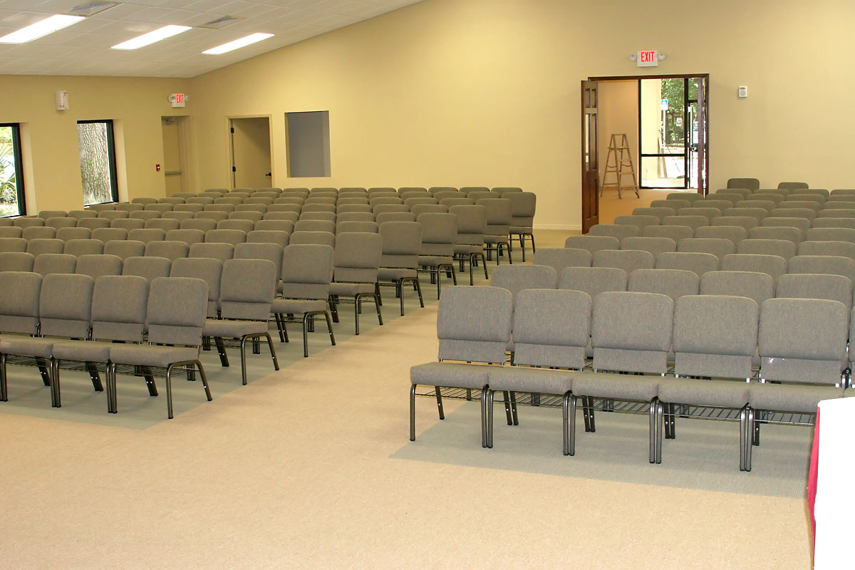 Plenty of Seating!.jpg