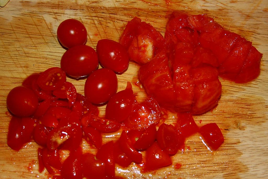 Dice the tomatos.jpg