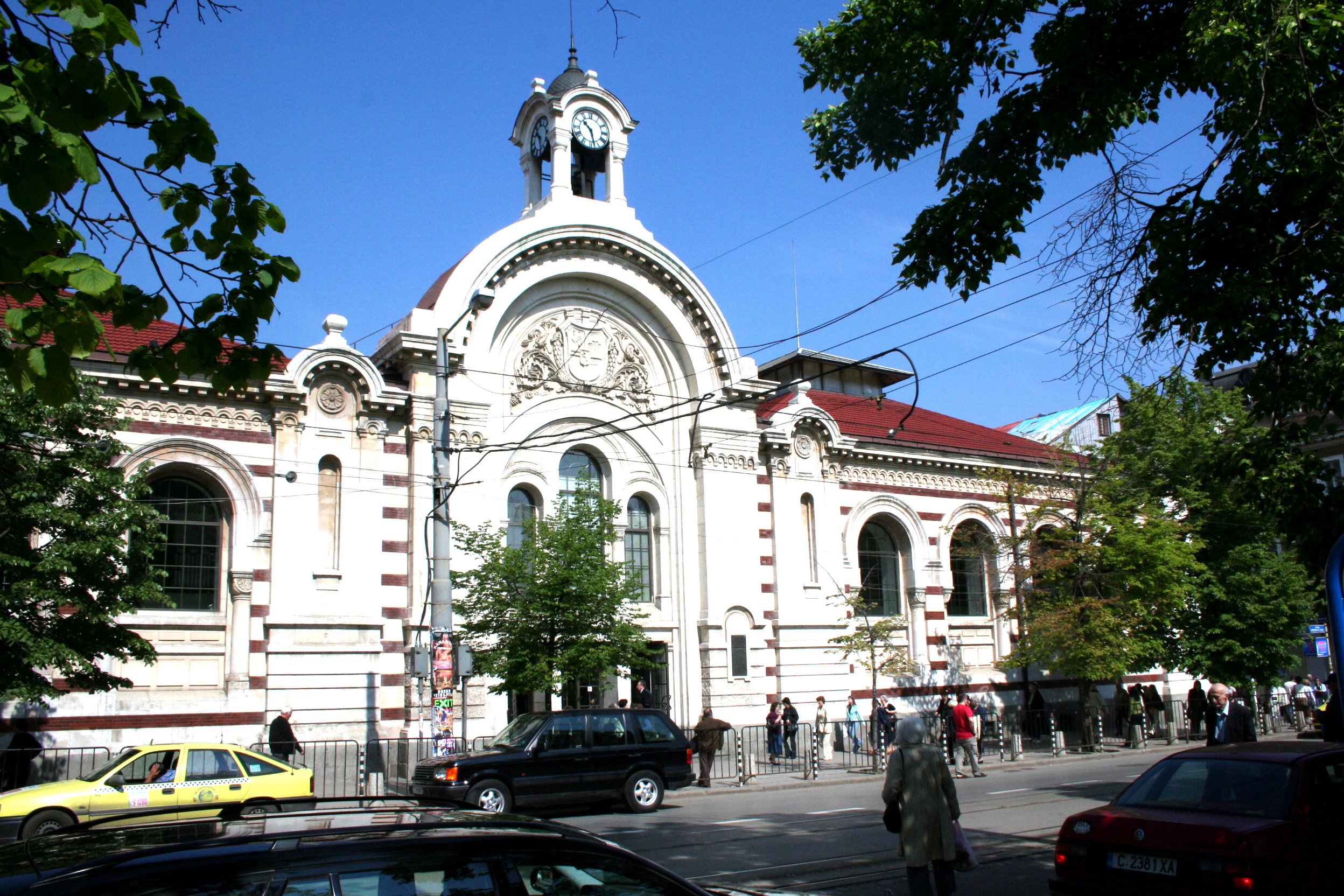 Sofias oldest shopping mall (Tsenttralni Hali).
