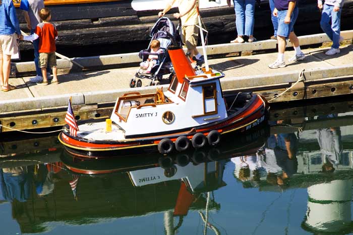 Harbor days - little tug