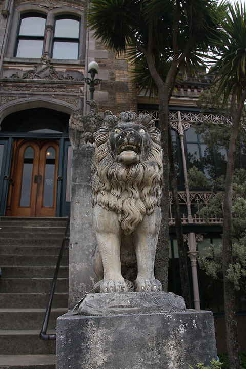 Guardian lion