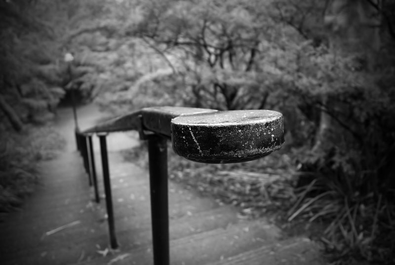railing h.jpg