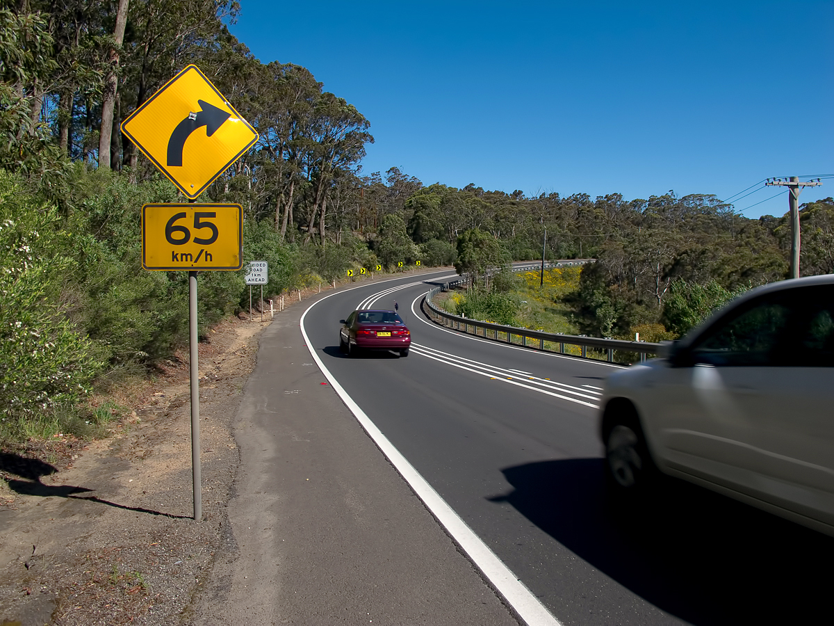 Sydbust 22w.jpg