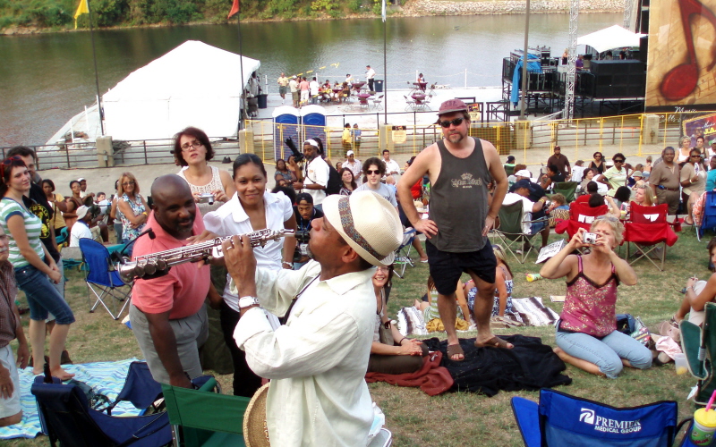 Kirk Whalum works the crowd