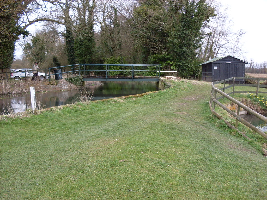 Barton Court Fishery