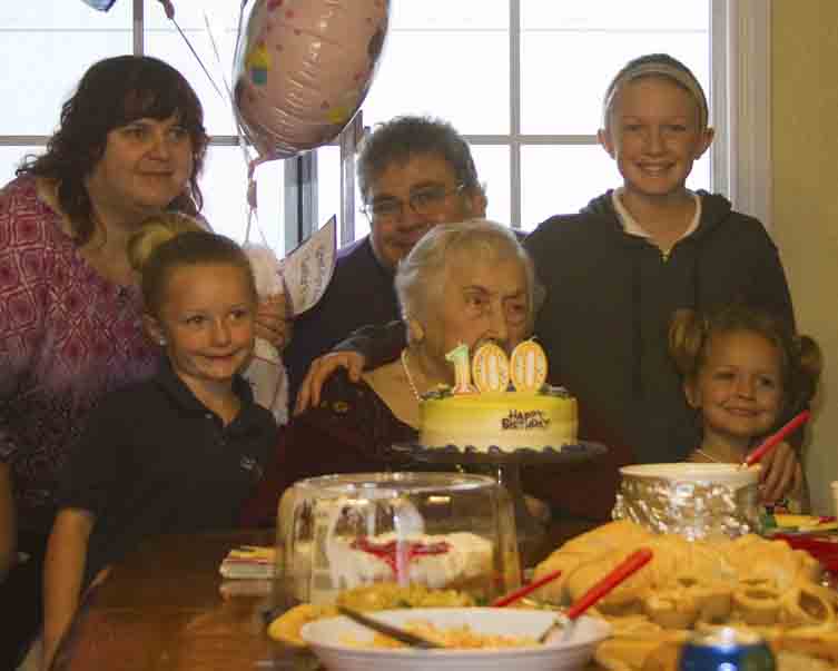Leatha LeMmon's 100th Birthday Party