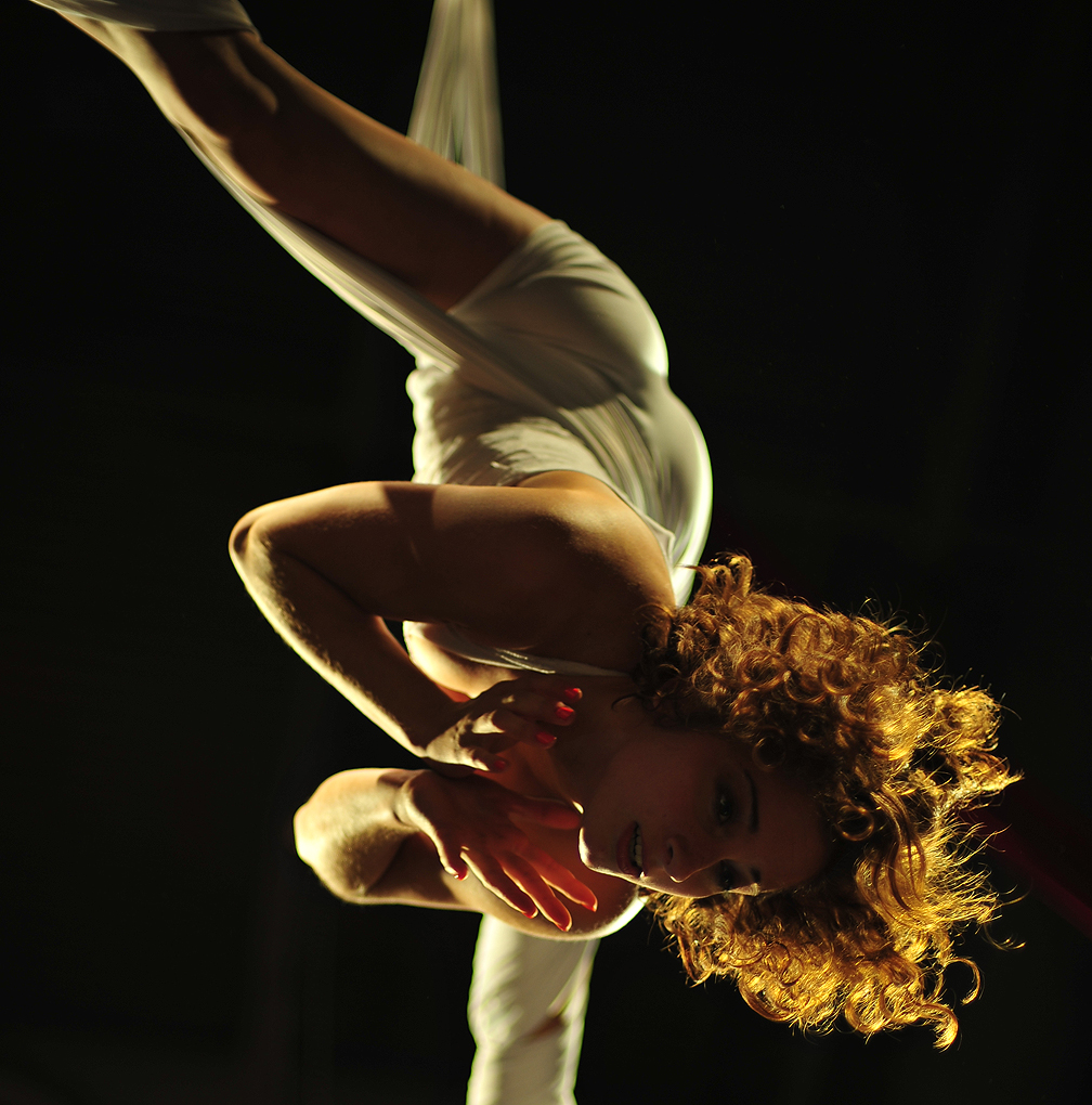 Angelica Bongiovonni, Acrobat