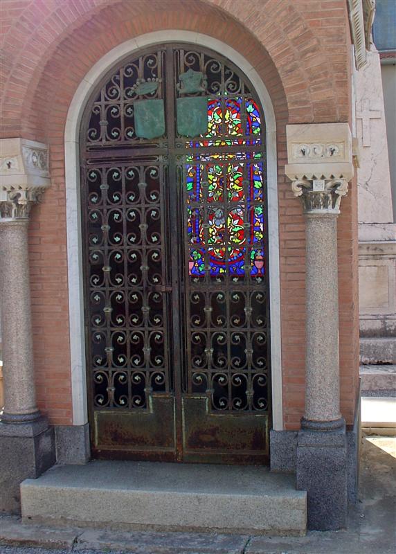 A tomb in Nice, France