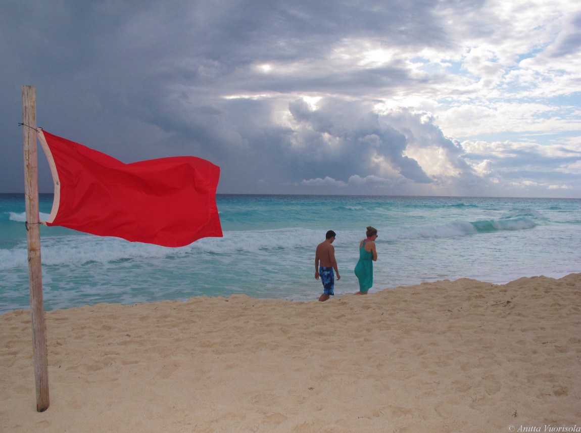 Approaching rain, Cancun