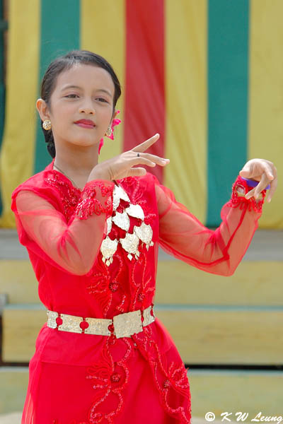 Dance girl 03