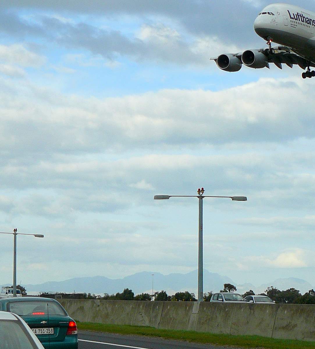 A380 arrives in Cape Town 28-June -2011