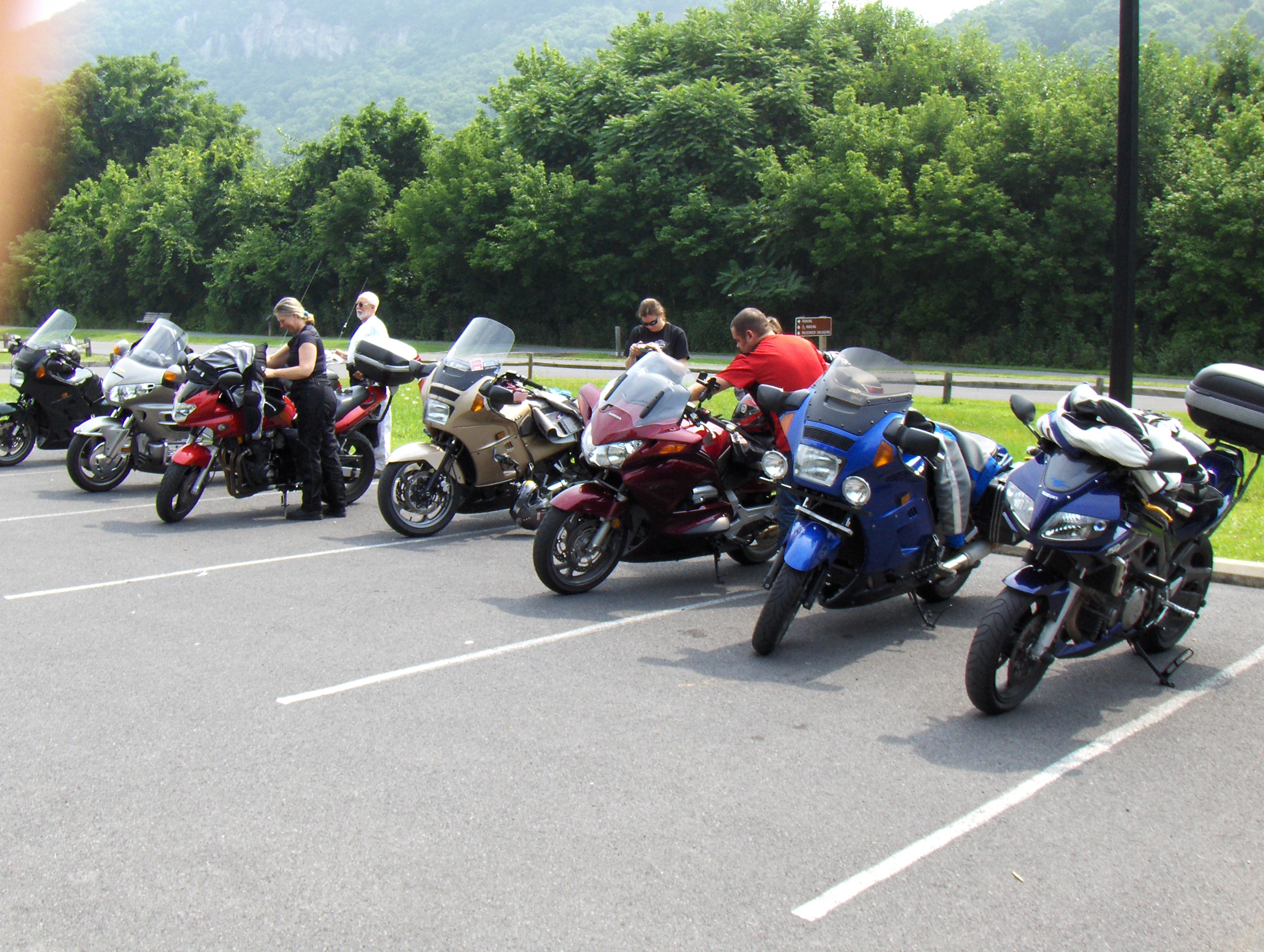 Crowd at Seneca Rocks
