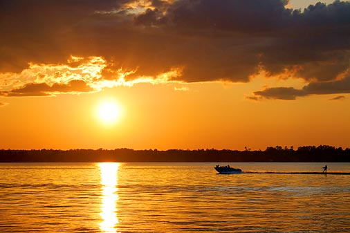 Sunset Water Skier 05268