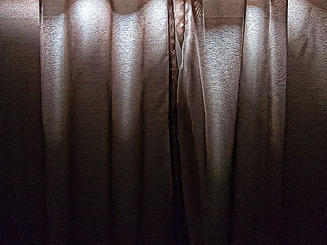 Curtains 01957
