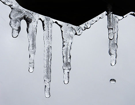 Spring Icicles DSCF00410-1