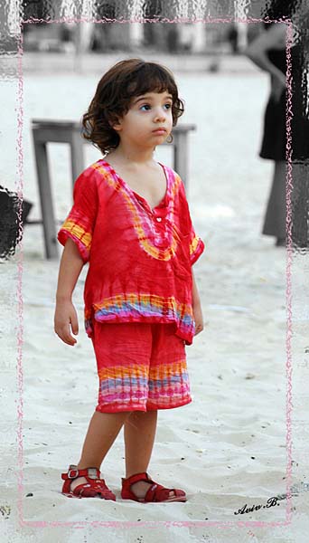 01813 - Kid... / Tel-Aviv beach - Israel