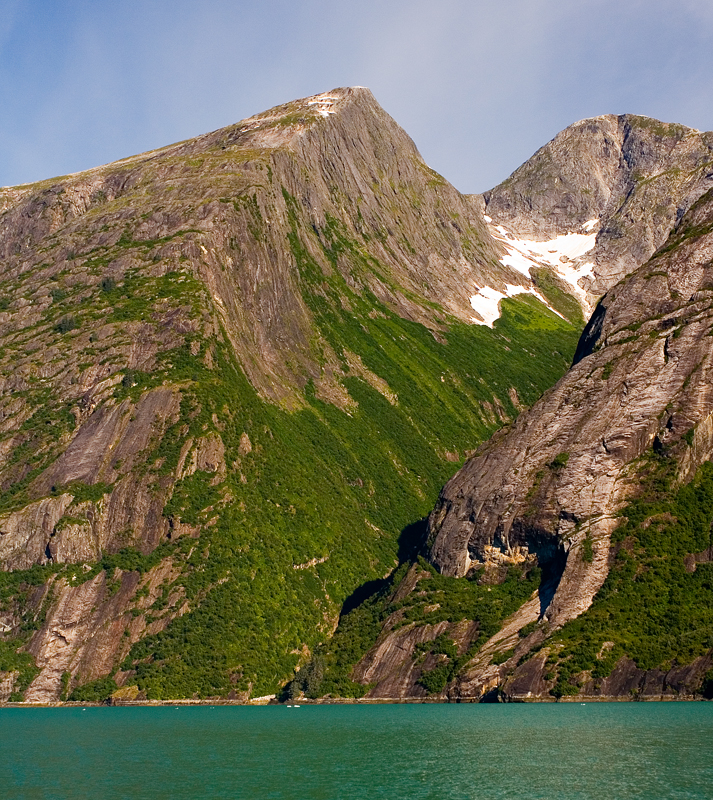 Old glacier cut