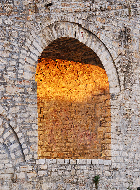 Sunset in the old bridge of Arta