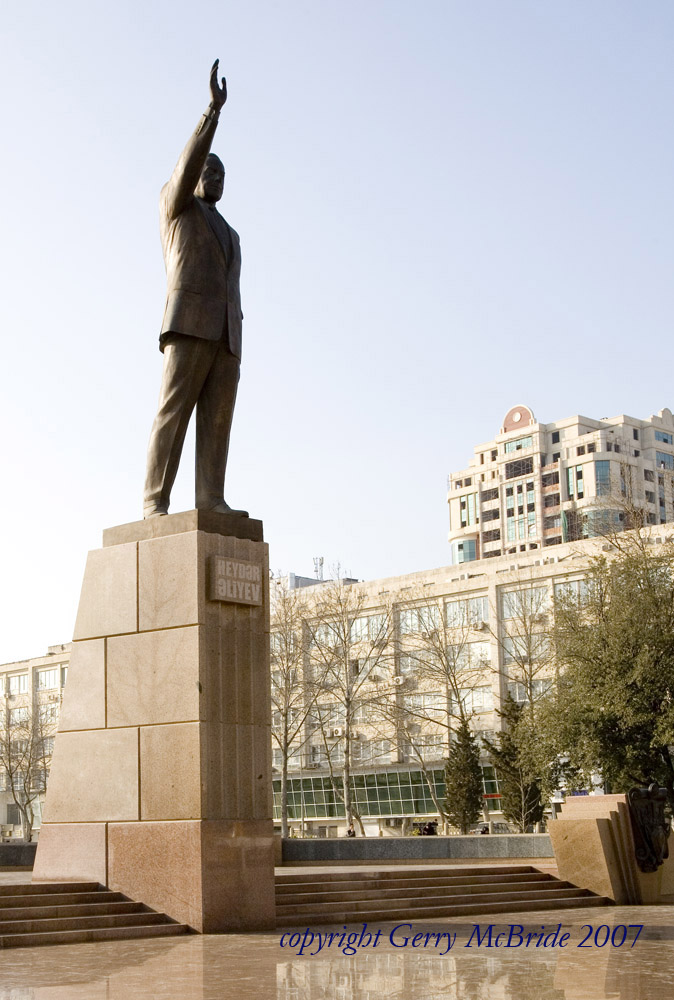 Statue of Heydar Aliyev
