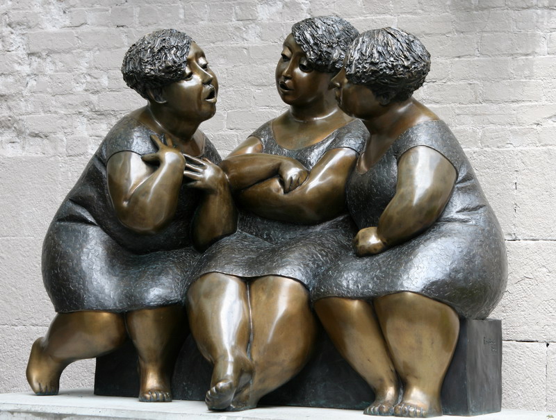 Les Chuchoteuses