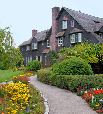 zP1060358 Conrad Mansion in Kalispell Montana.jpg