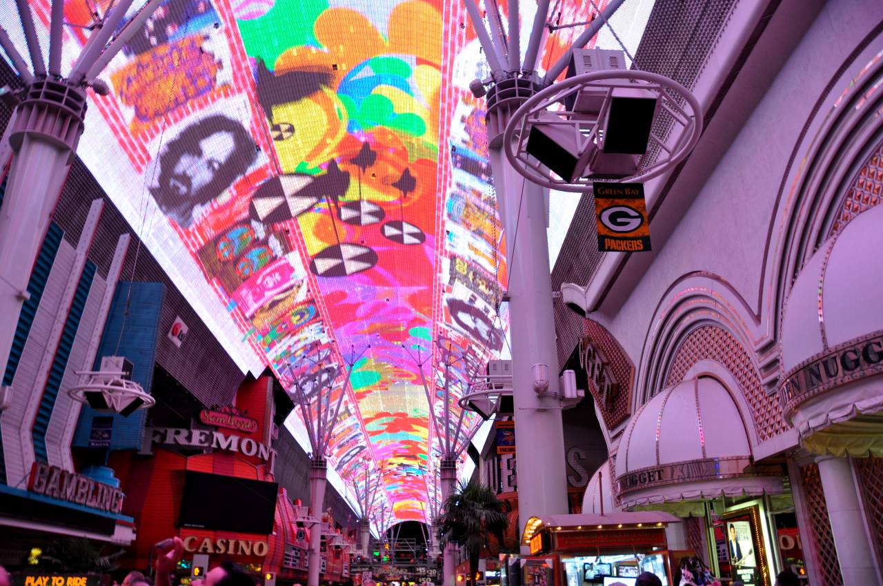 <strong>Fremont Street Experience</strong>
