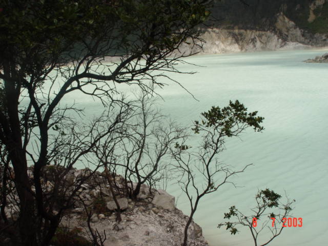 Kawah Putih