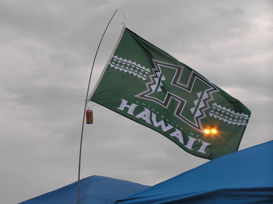 tailgate flag, and yes, thats a soda can