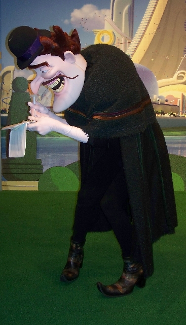 BowlerhatGuy2.jpg