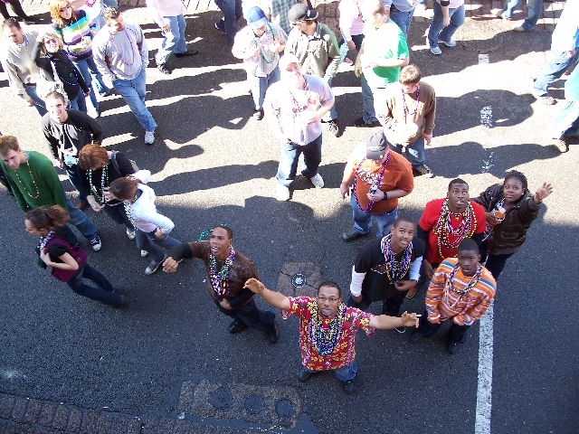 BalconyBeadTossin.jpg