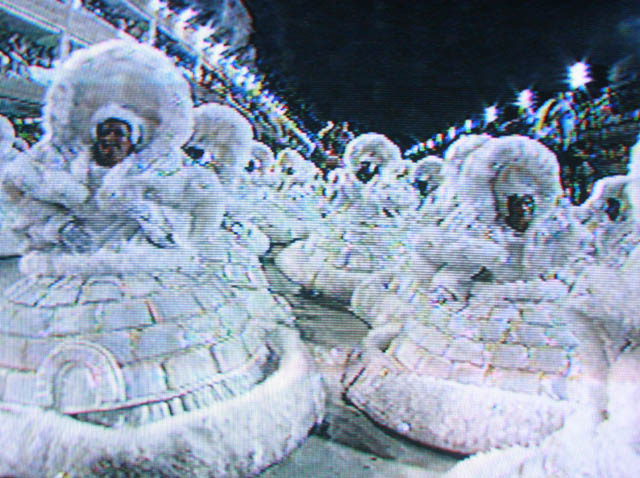 Carnaval 2008 - Desfile da Viradouro na TV 009.JPG