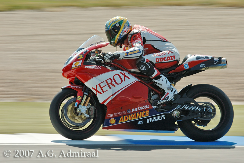 Troy Bayliss - Ducati 999
