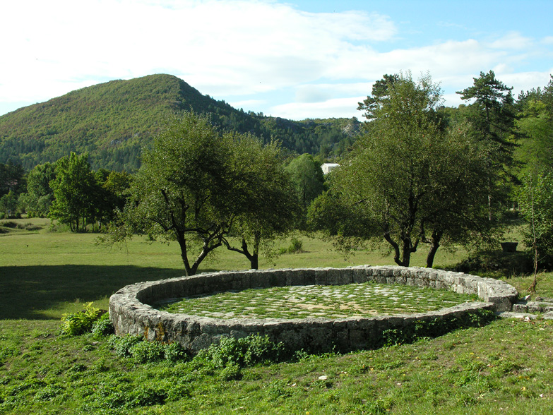 Day 9:  Danilovgrad - Cetinje