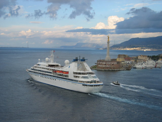 Med Cruise 2005-074.jpg