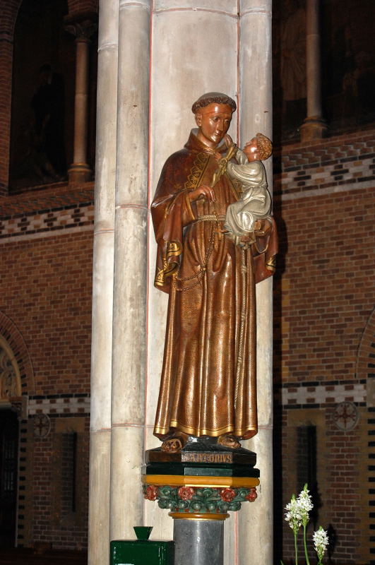Statue