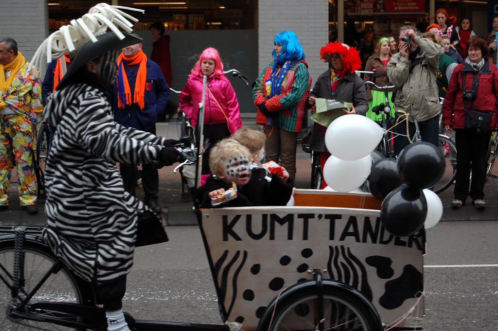 Carnival06.JPG