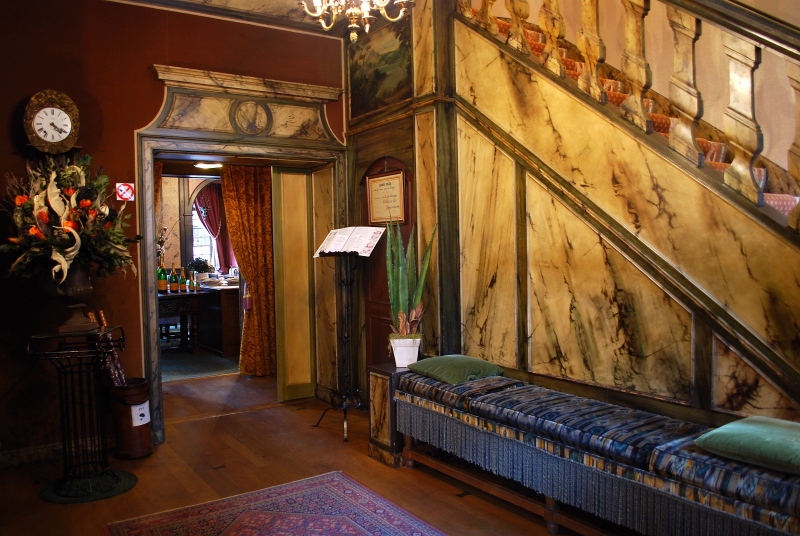 Hotel Duc de Bourgogne - lobby