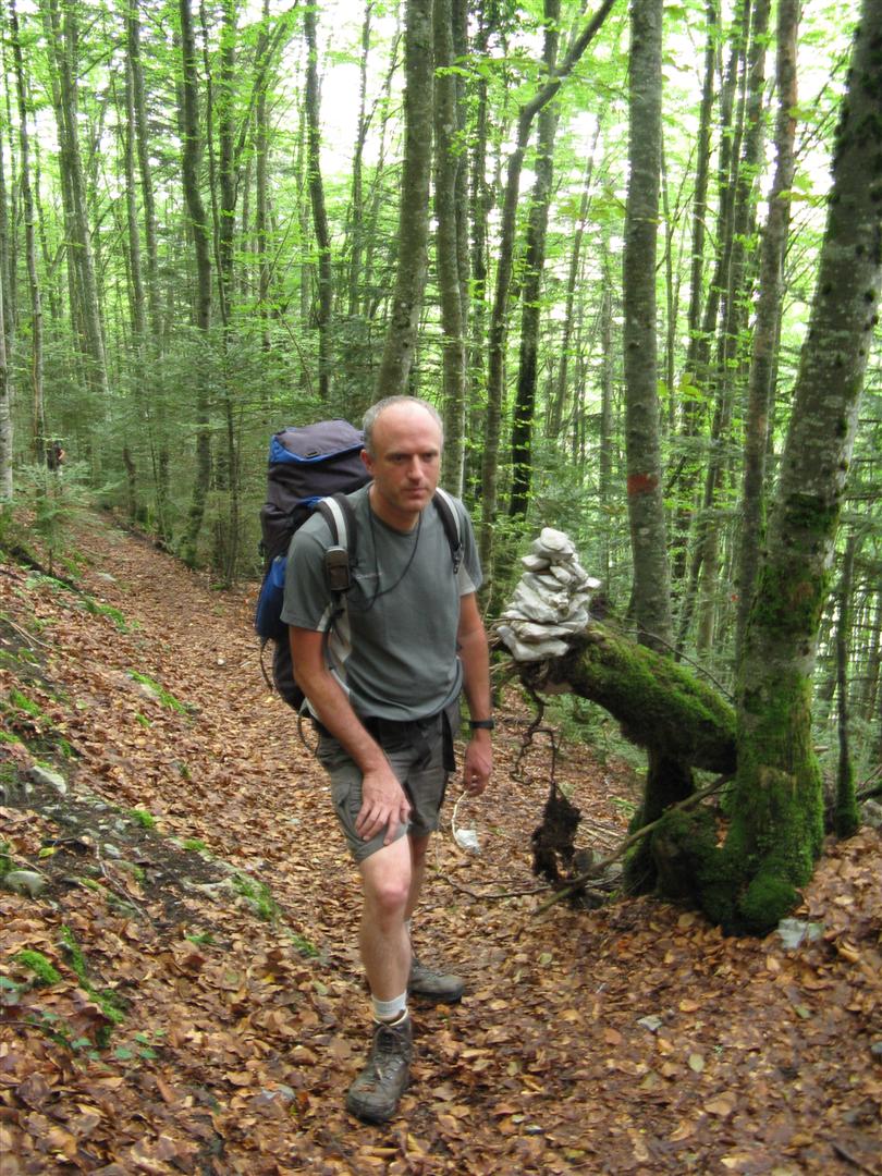 steile klim naar de  GR5 vanaf  Bernex