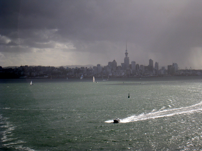 AUCKLAND, NEW ZEALAND, 15 FEBRUARY 2008 - Aucklands city skyline on a very cold day 15.2.08