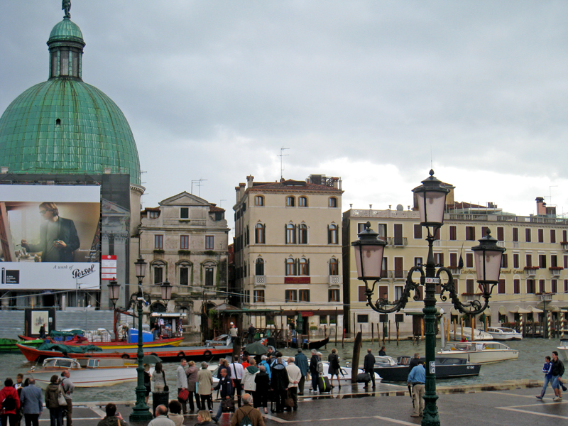  Venice on a dark rainy day