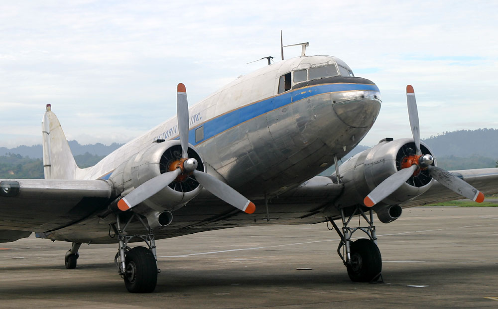 DC-3 about to leave for Manila