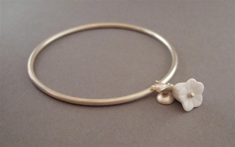 WB3 - Snow Drop Bangle (silver, vintage glass & white pearl)